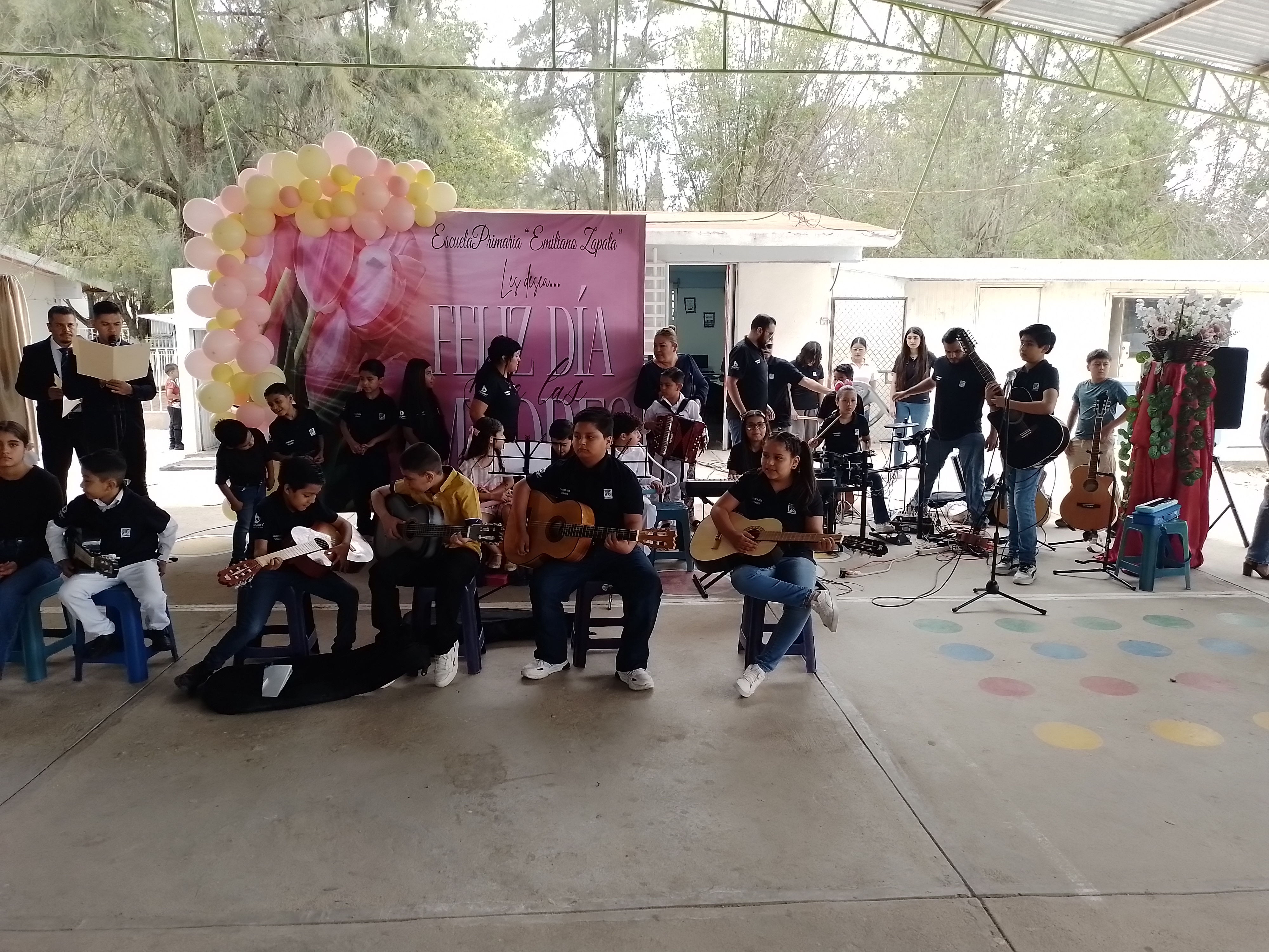 FESTEJO DÍA DE LAS MADRES 2026 - PRIMARIA EMILIANO ZAPATA.