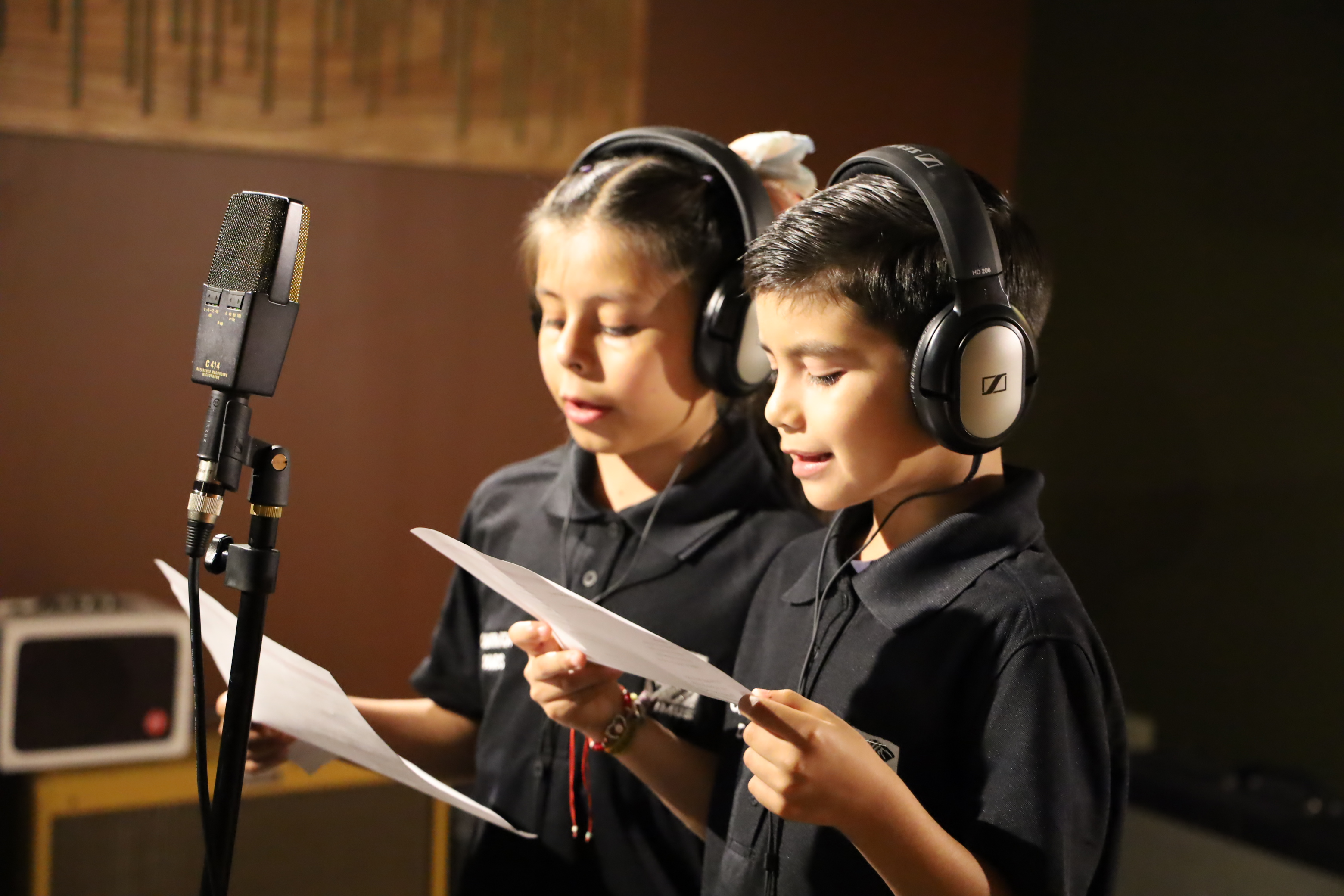 Grabación del Himno del Grupo San Jacinto con el Coro DOMUS